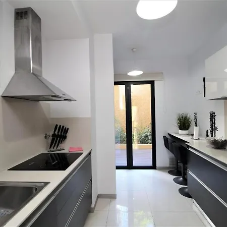Apartmán Living Funchal Center *